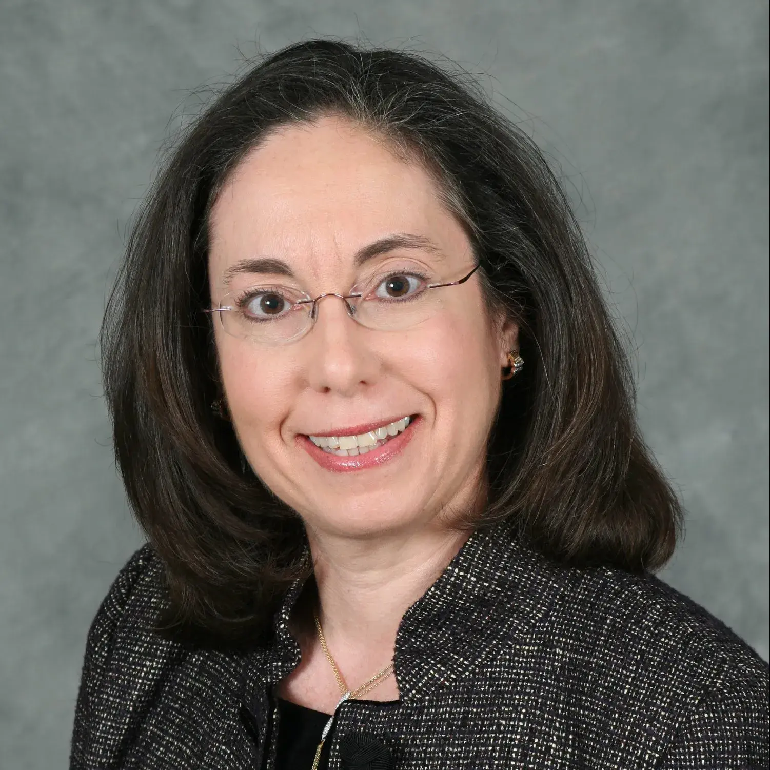 beth cohn headshot